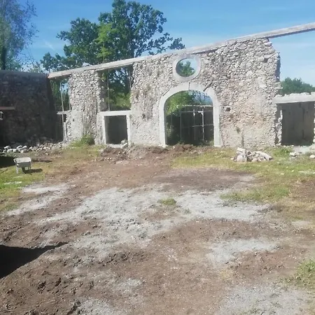 بيت ضيافة Chateau De *