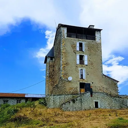 Château De Affittacamere *